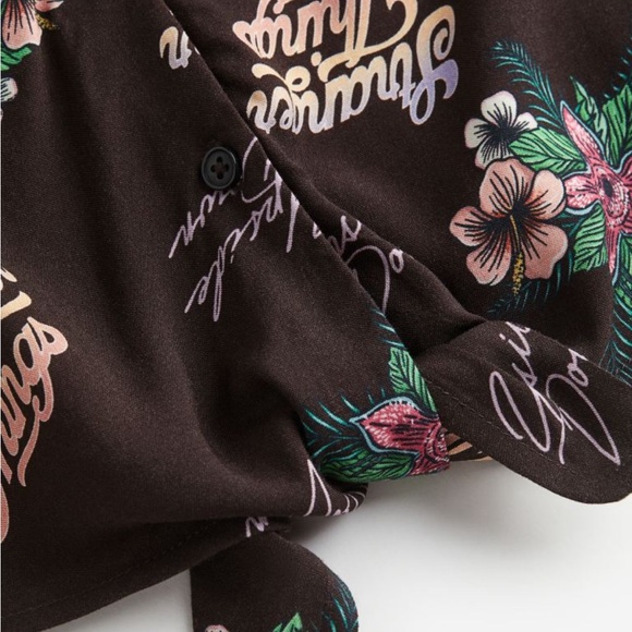 SzUS14H&M 2pc tie-detail printed blouse&printed bike short(Netflix strangers - Picture 4 of 7